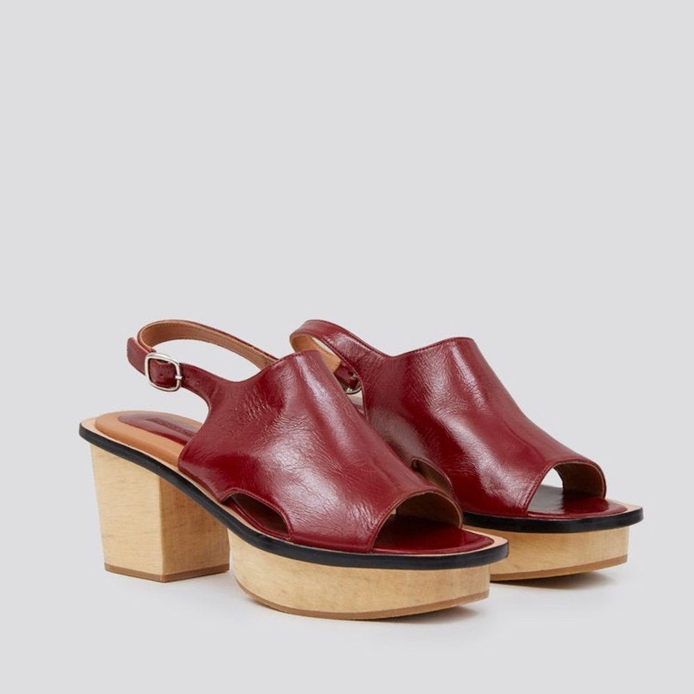 NWT Orbatello Sandal in Wine Crinkle Patent by Rachel Comey